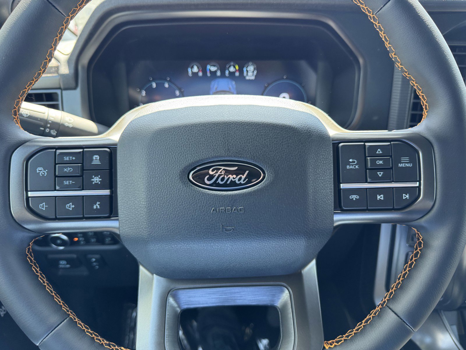 New 2025 Agate Black Metallic Ford Tremor® image 25