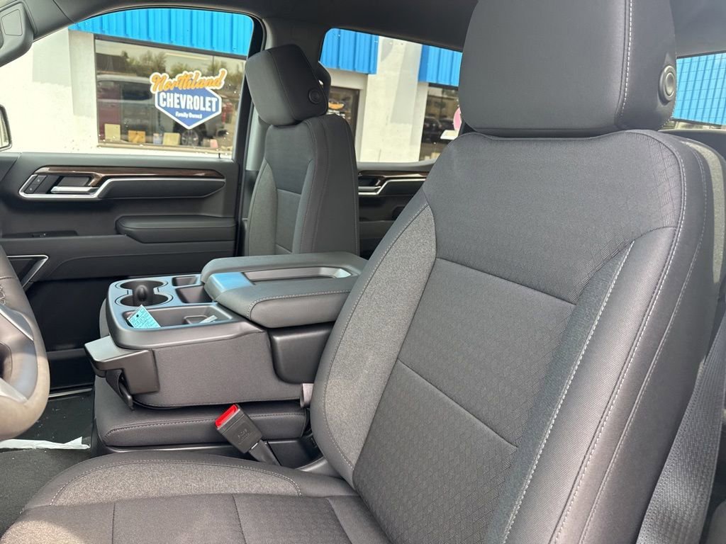 New 2026 Sterling Gray Metallic Chevrolet LT (2FL) image 29