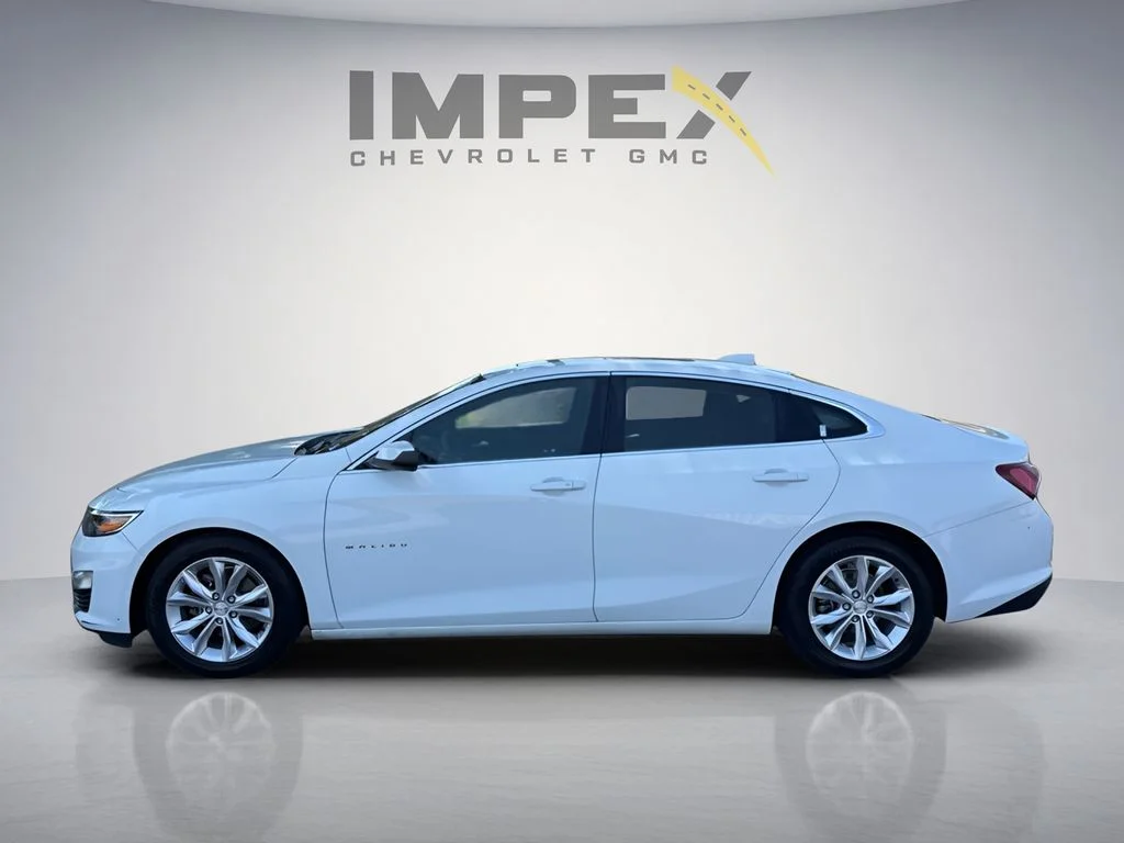 Used 2020 White Chevrolet LT image 2