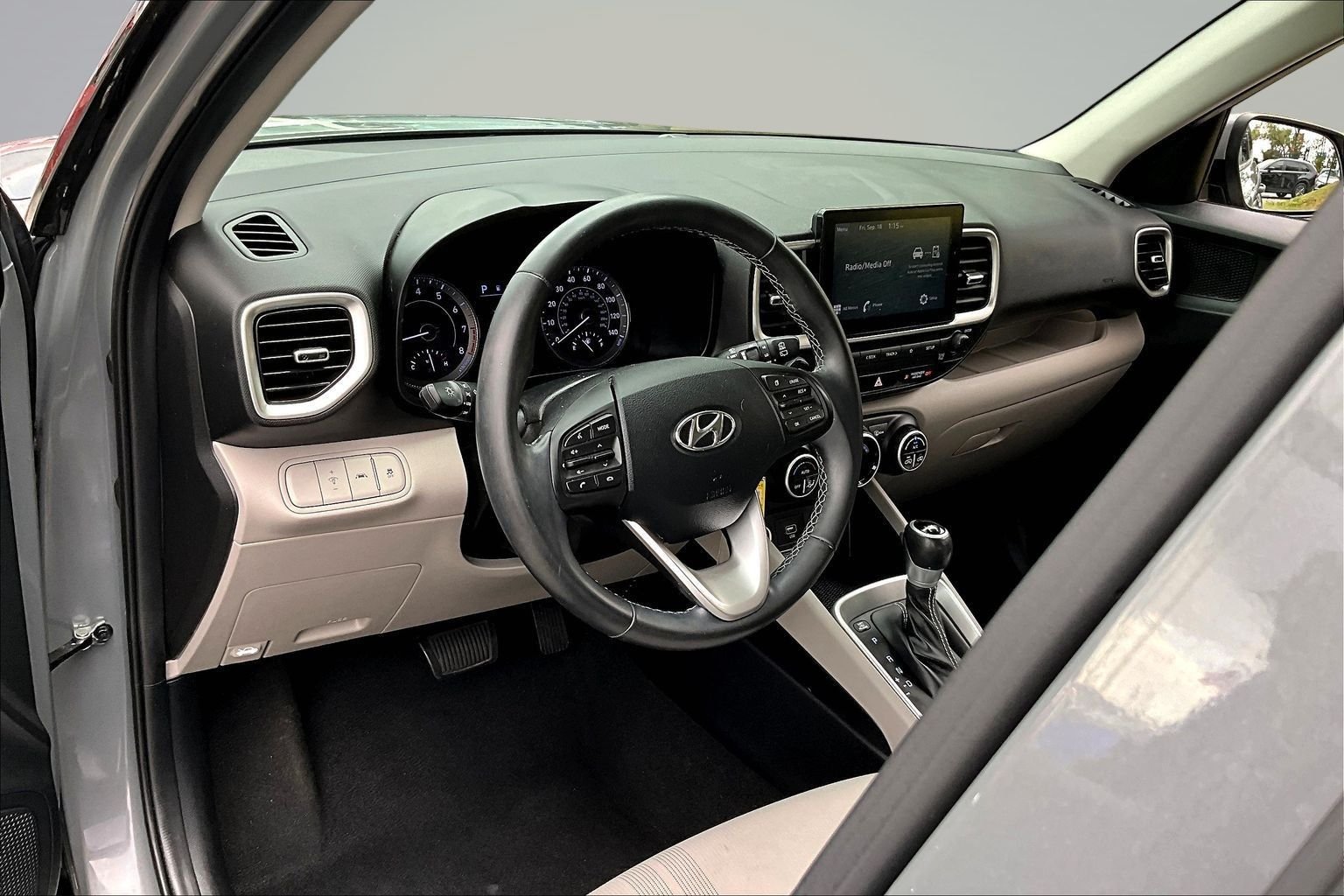 Used 2021 Gray Hyundai SEL image 14