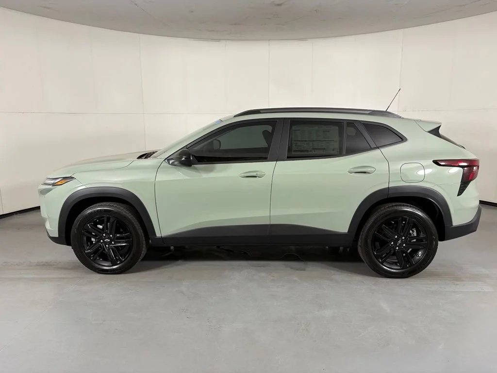 New 2026 Cacti Green Chevrolet ACTIV image 6