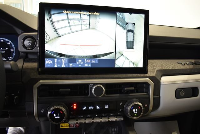 Certified Used 2025  Toyota Limited image 23