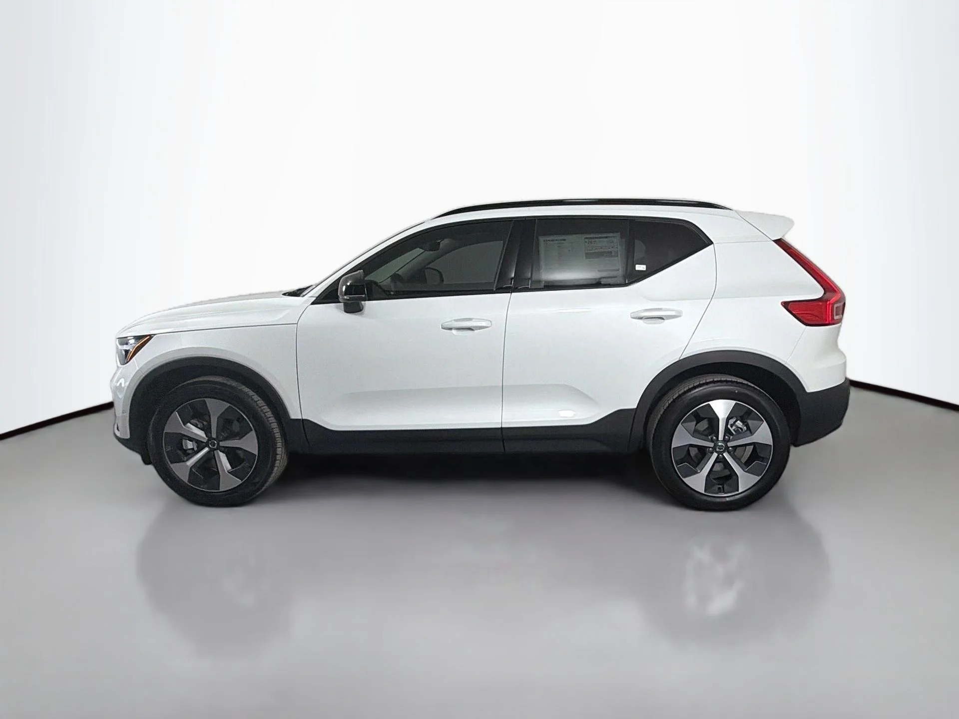 New 2026 Crystal White Volvo Plus image 8