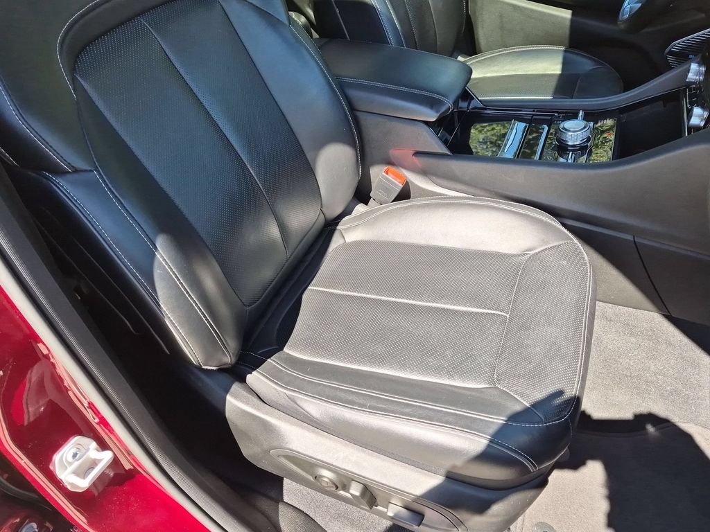 Used 2021 Red Jeep Overland image 35