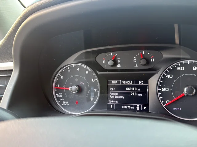 Used 2018 Red GMC SLE-1 image 22
