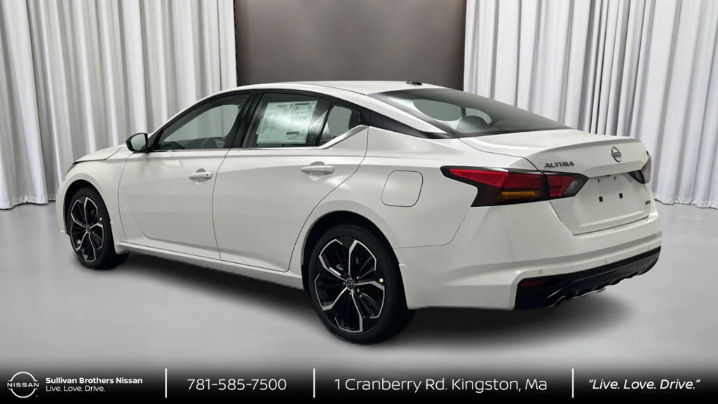 New 2026 White Nissan 2.5 SR image 7