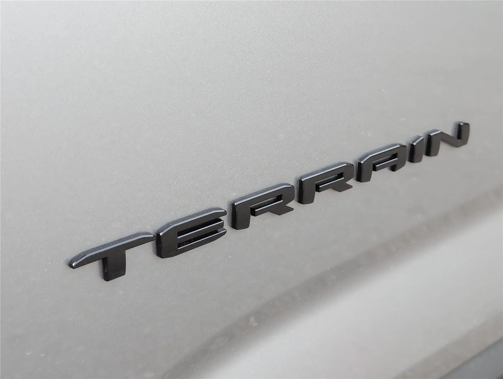 New 2026 Sterling Metallic GMC Elevation image 11