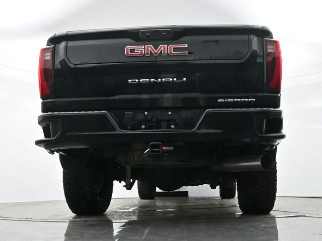 Used 2024 Onyx Black GMC Denali image 14