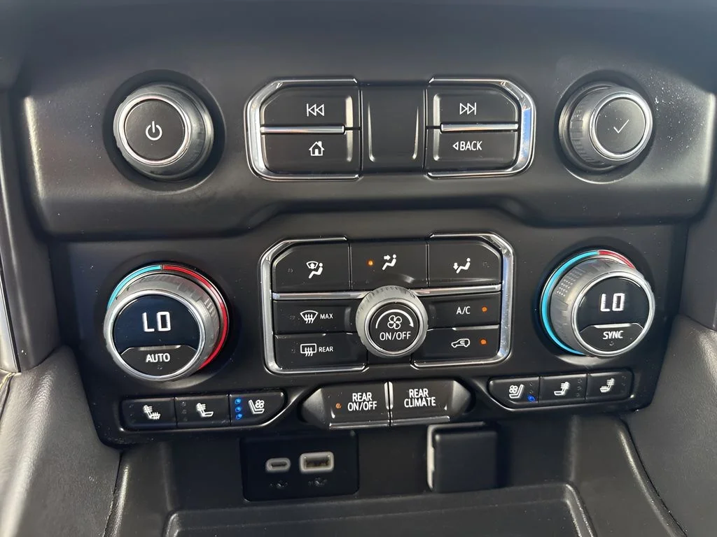 Used 2023 White Chevrolet Premier image 21