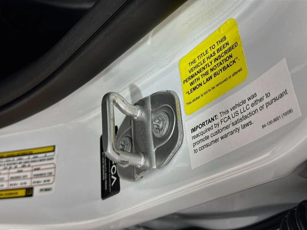Used 2023 White Jeep Summit 4xe image 34