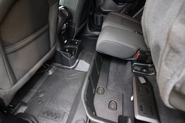 2021 Jeep Gladiator WILLYS - Photo 20