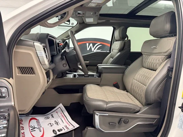 New 2026 Star White Metallic Tri-Coat Ford F-350® Platinum® image 34