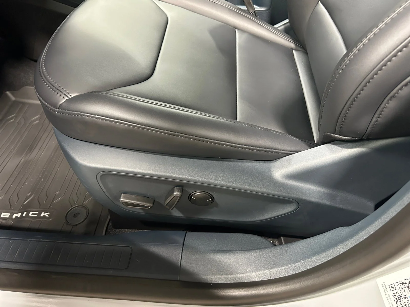 New 2026 Space White Metallic Ford Lariat image 14