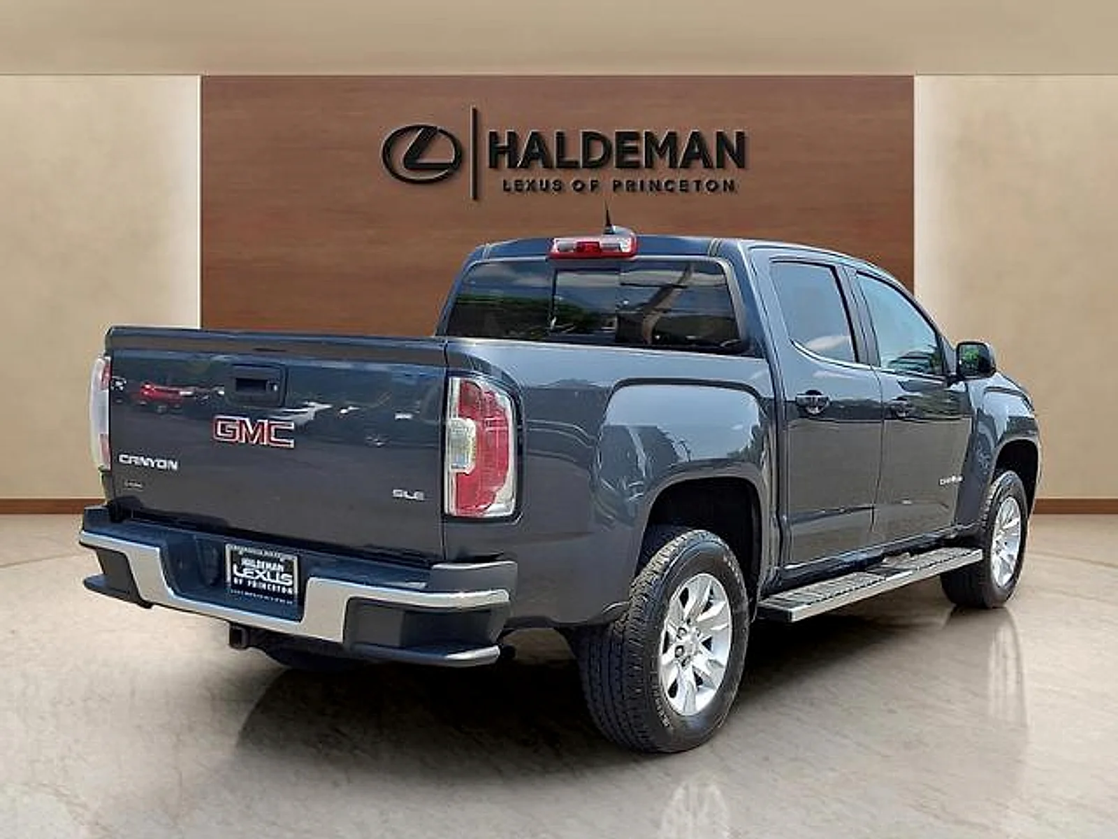 Used 2016 Cyber Gray Metallic GMC 2WD SLE image 6