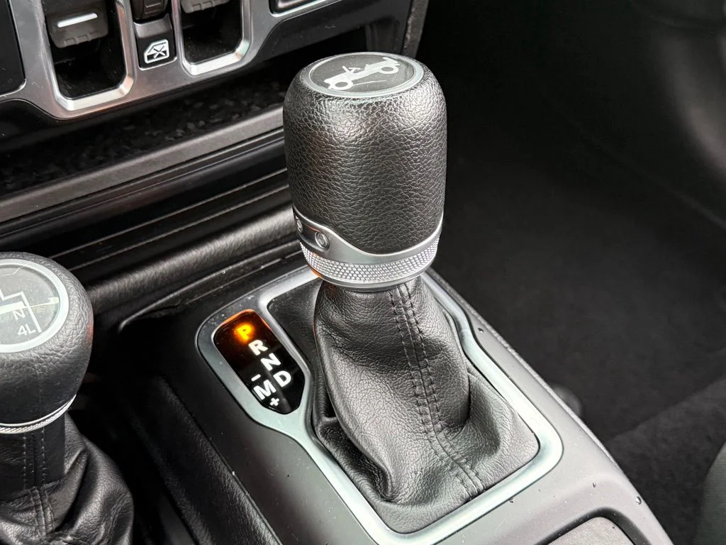 Used 2019 Gray Jeep Unlimited Sport S image 22