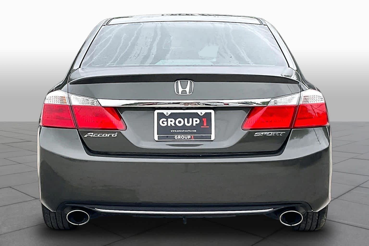 Used 2013 Hematite Metallic Honda Sport image 4