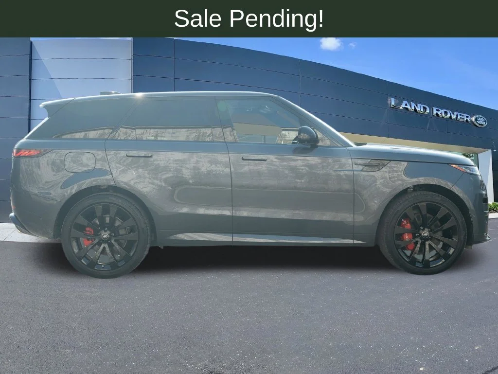 Used 2025 Blue Land Rover Dynamic SE image 9