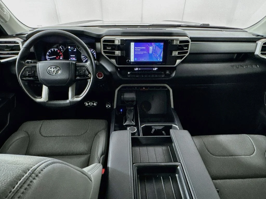 Used 2022  Toyota SR5 image 27
