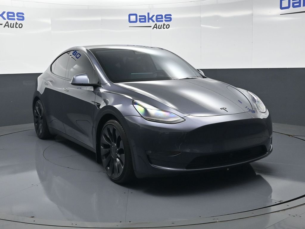 Used 2022 Midnight Silver Metallic Tesla Performance image 3