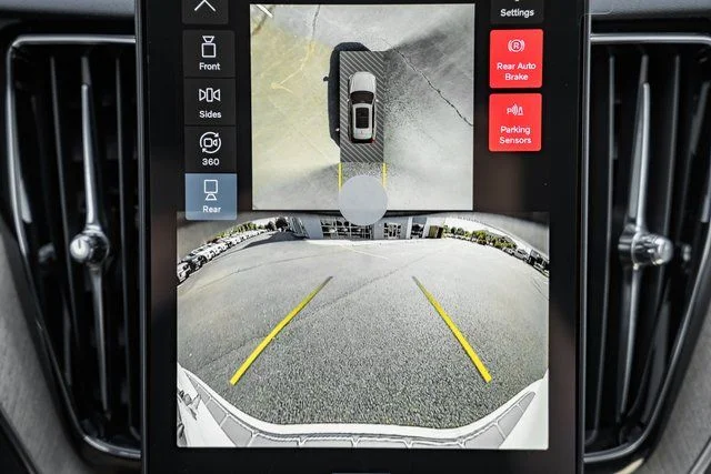 New 2026 Crystal White Volvo Plus image 38