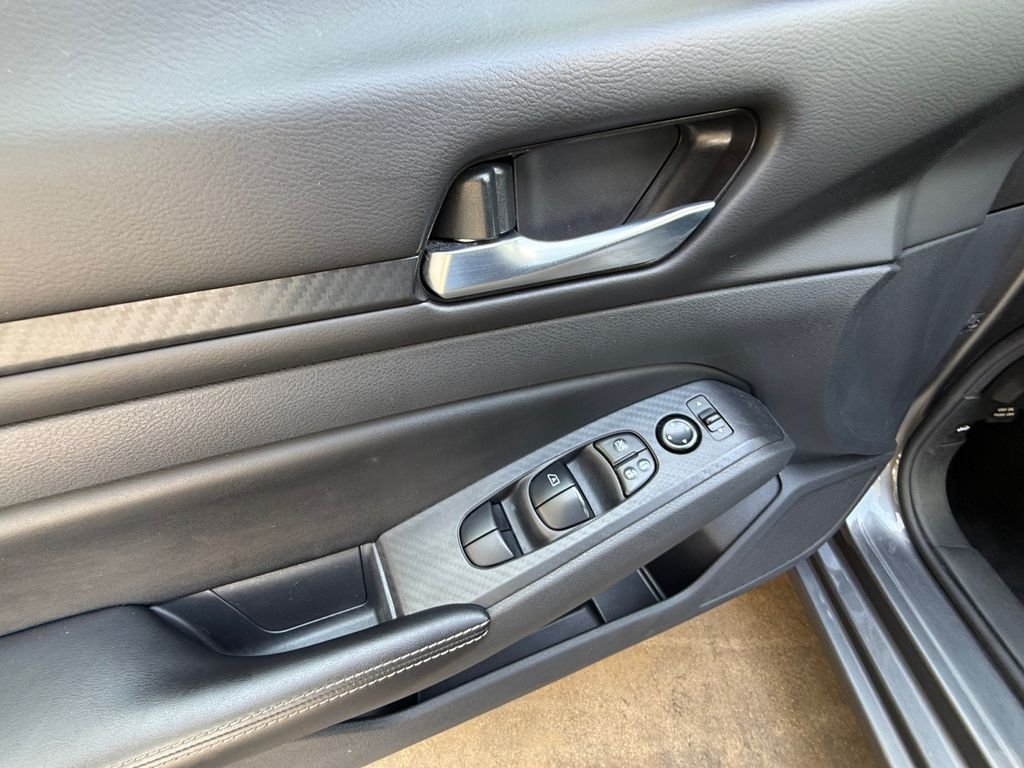 Used 2025 Gray Nissan 2.5 SV image 11