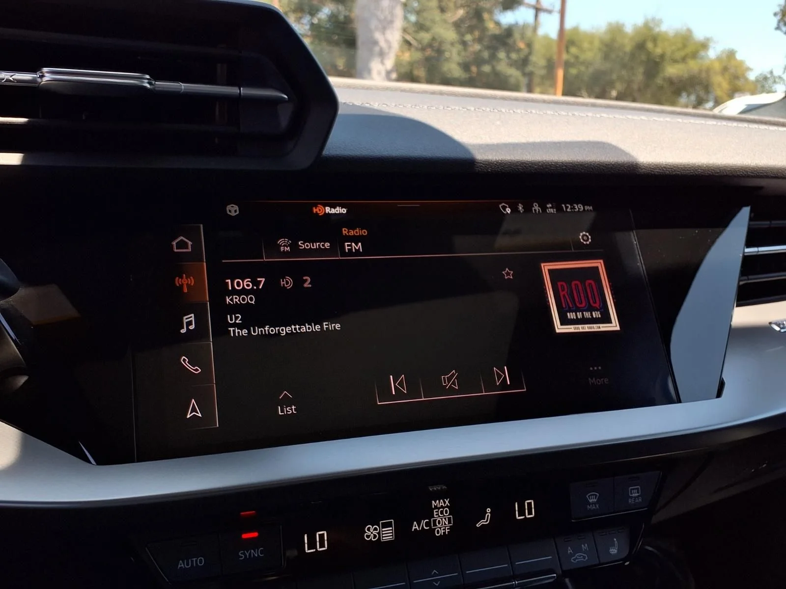Used 2023 White Audi 40 Premium image 6