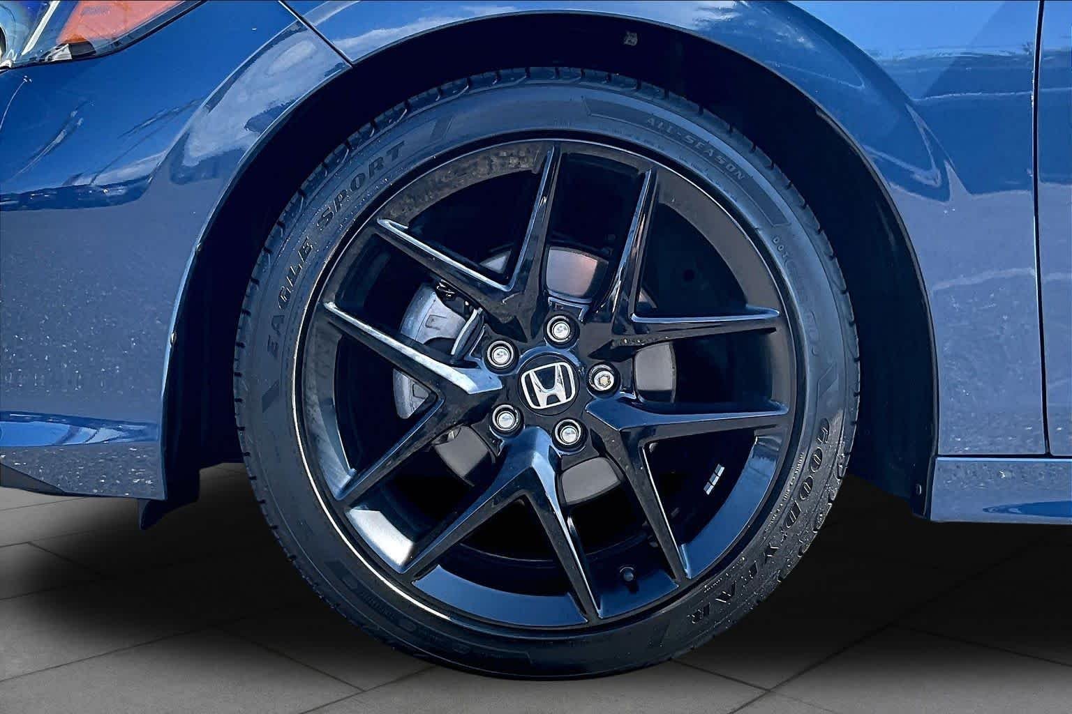 Used 2025 Blue Lagoon Pearl Honda 4D SPORT image 11