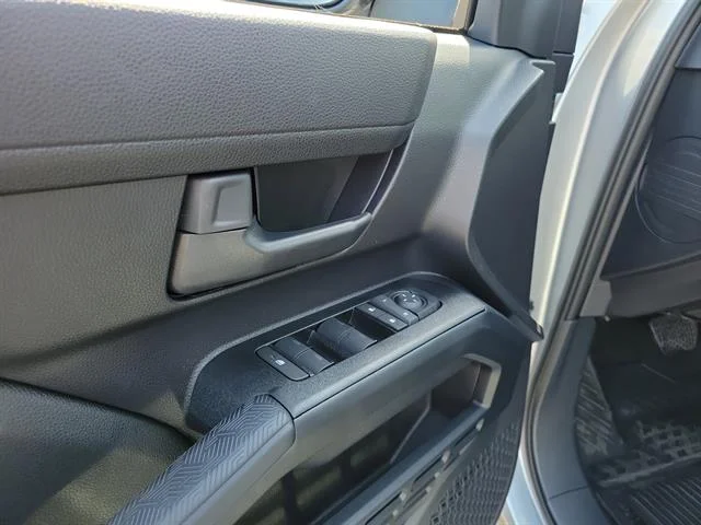 2026 Toyota 4Runner SR5 - Photo 18