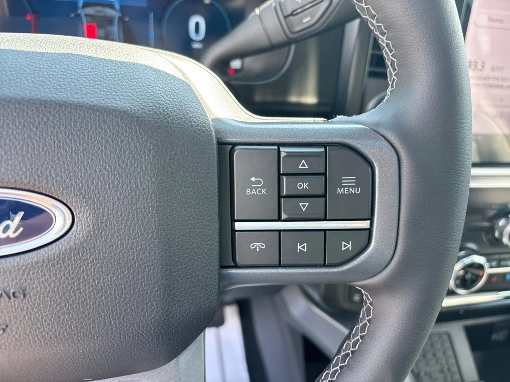 New 2026 Glacier Gray Metallic Tri-Coat Ford F-250® Lariat® image 32