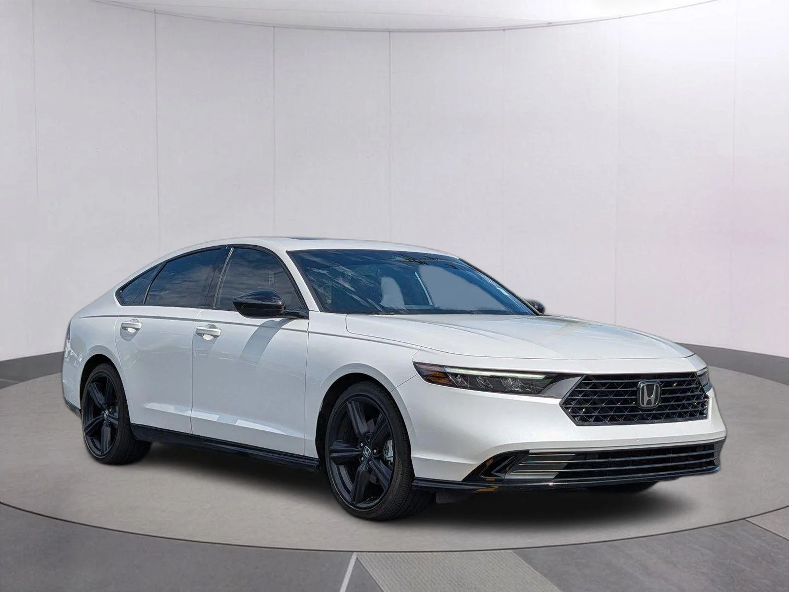 Used 2024 Platinum White Pearl Honda Sport-L image 7