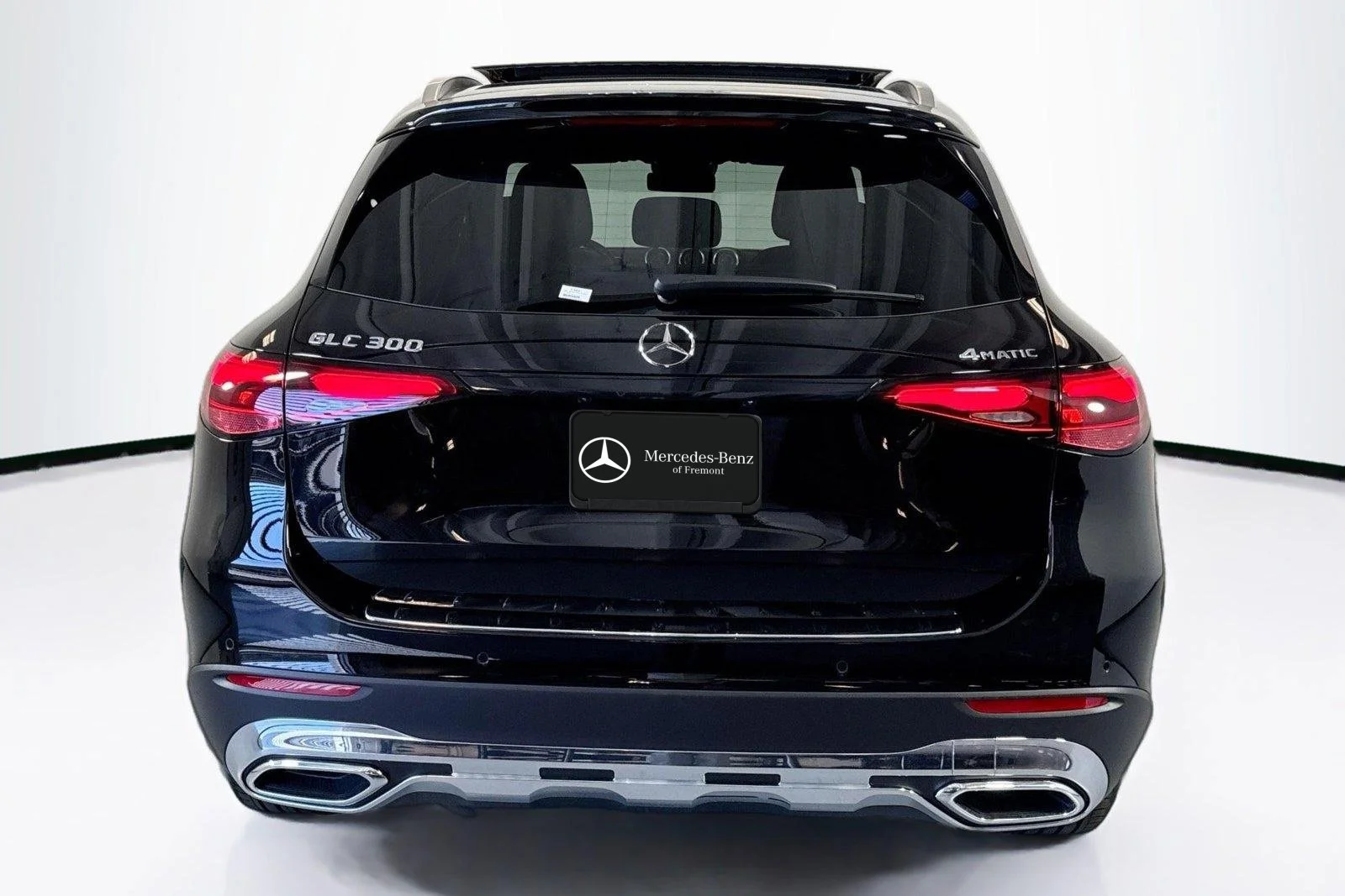 Used 2026 Black Mercedes-Benz GLC 300 image 6