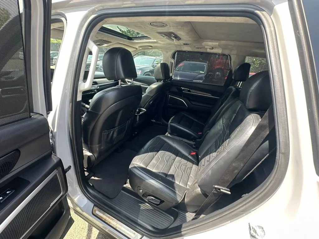 Used 2022 Gray Kia SX image 22