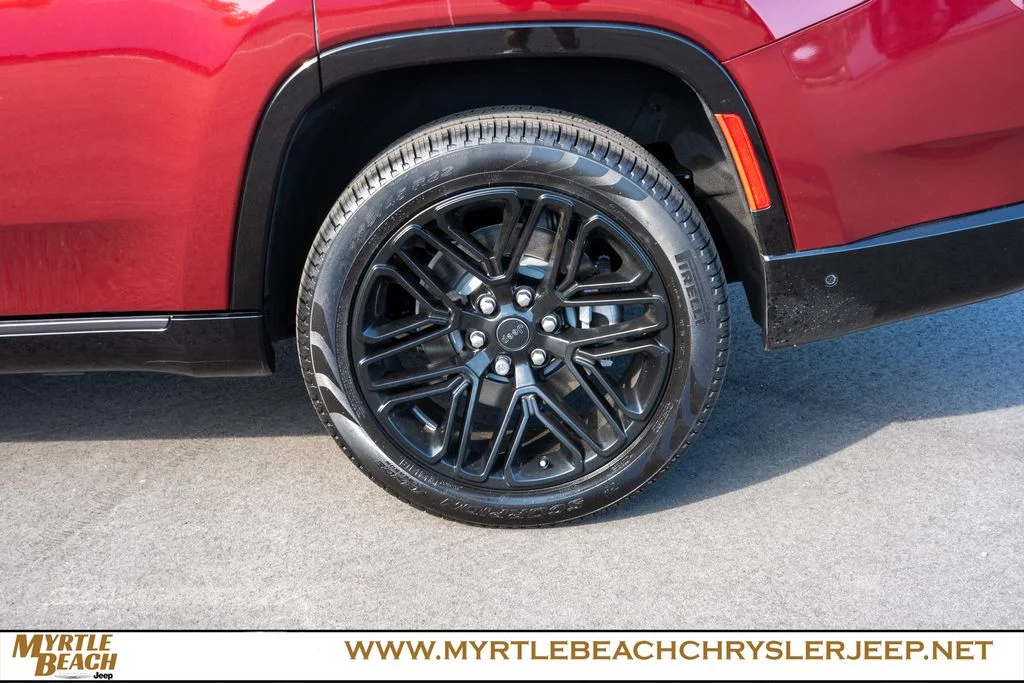 New 2026 Velvet Red Pearl-Coat Exterior Paint Jeep Limited Reserve image 12