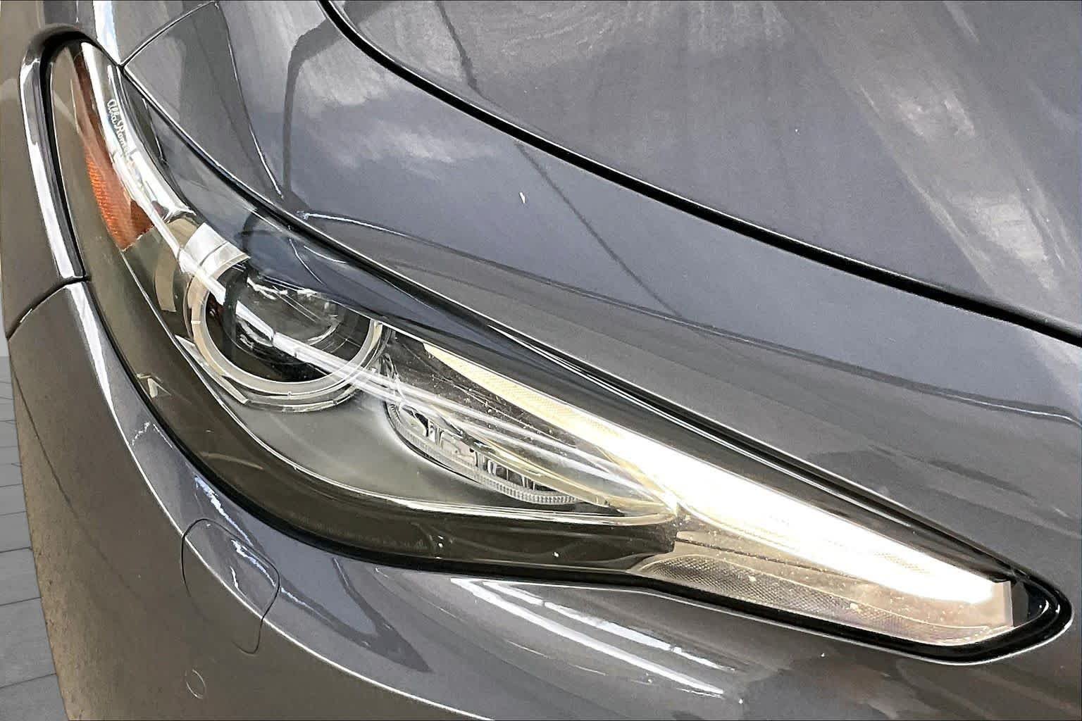 Used 2018 Vesuvio Gray Metallic Alfa Romeo  image 28