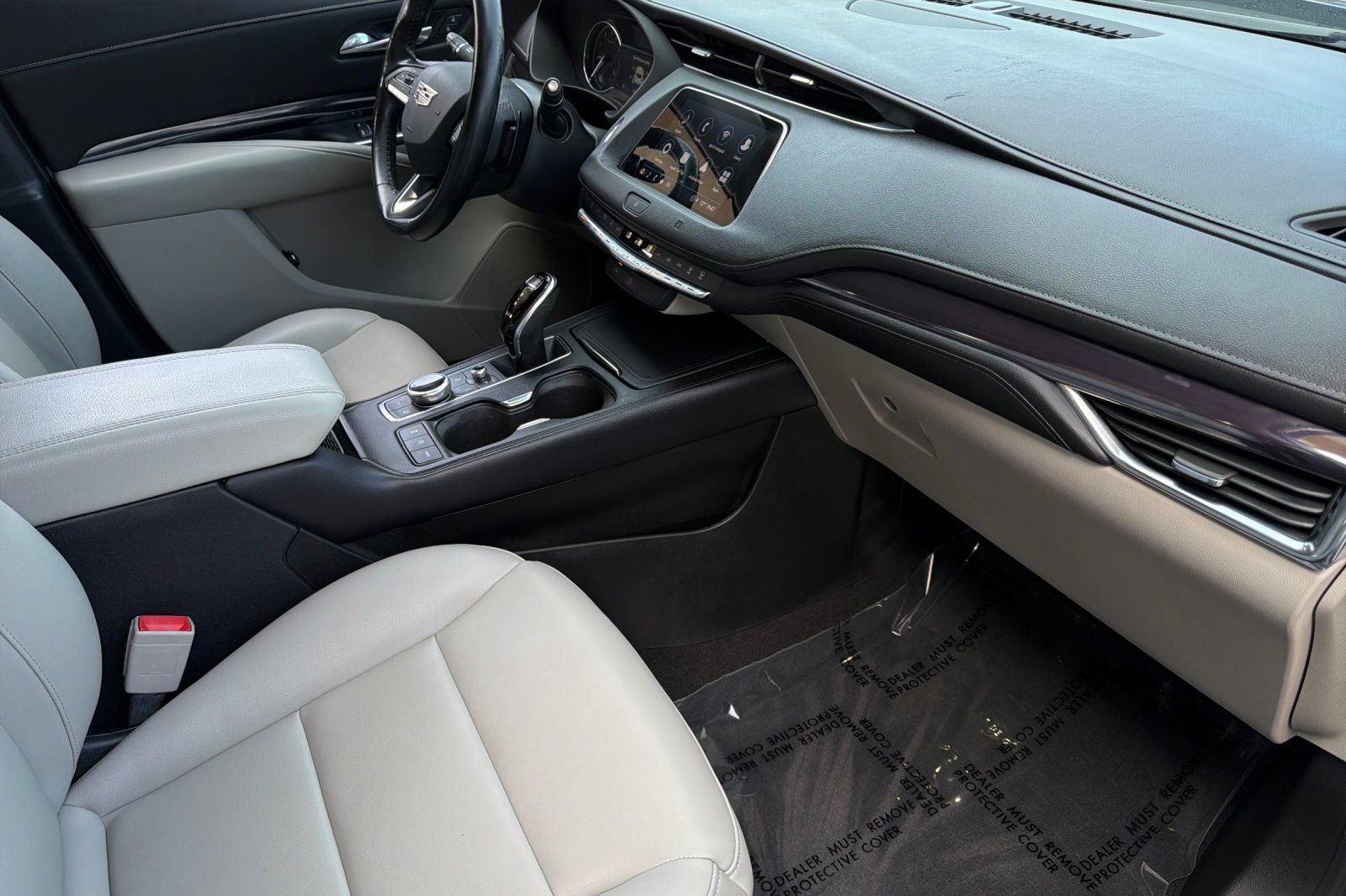 Used 2021 Blue Cadillac Luxury image 15