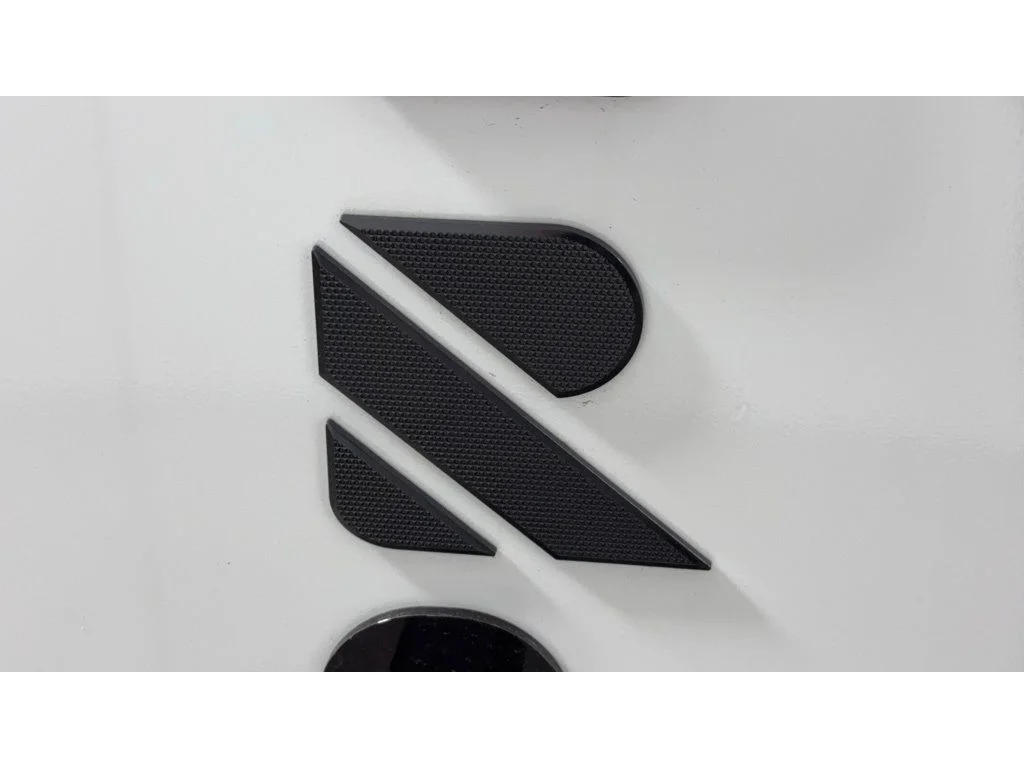 New 2025 Oxford White Ford E-350 SRW image 9