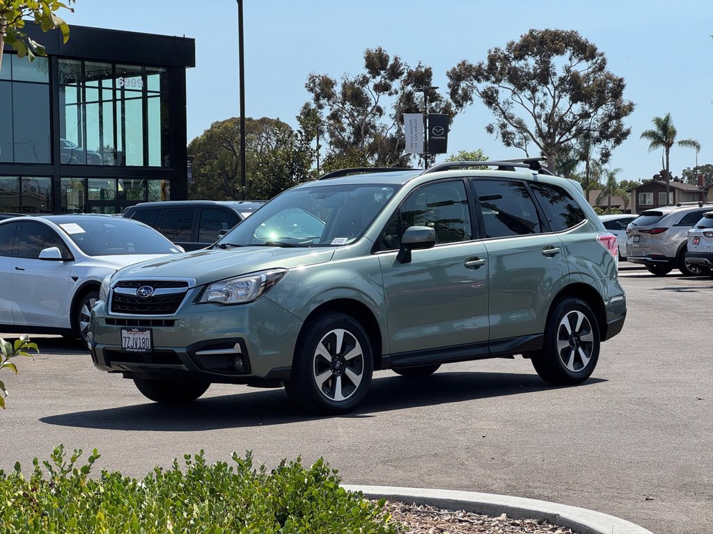 Used 2018 Green Metallic Subaru 2.5i Premium image 6