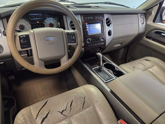 Used 2008  Ford Limited image 13