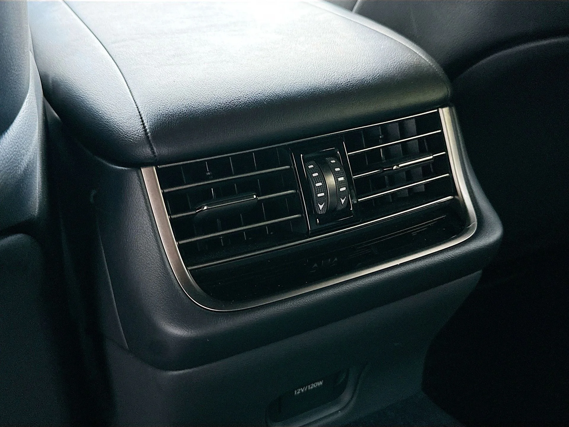 Used 2023 White Lexus 500 Base image 24