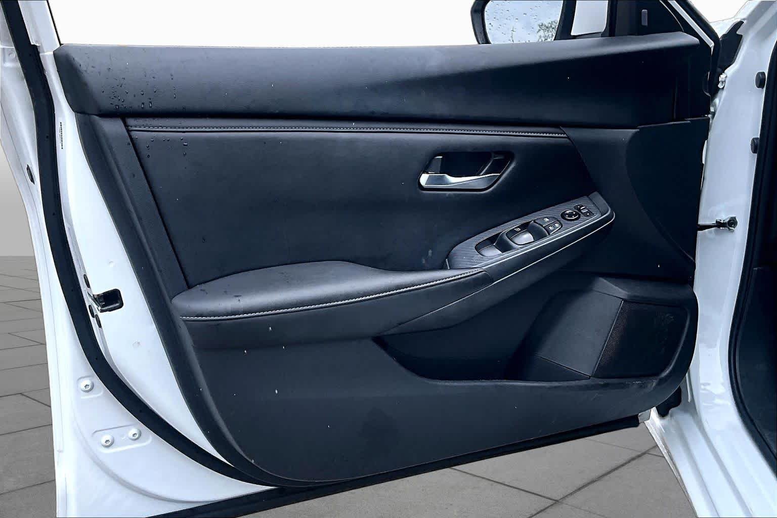Used 2025 Fresh Powder Nissan SV image 19