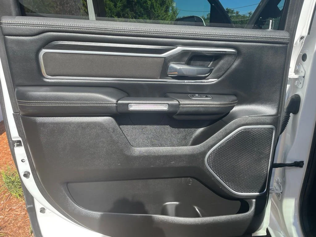 Used 2023 White Ram Laramie image 27