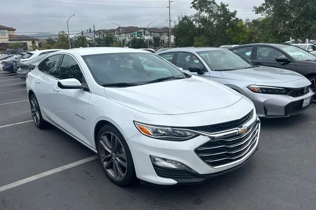 Used 2024 Summit White Chevrolet LT image 2