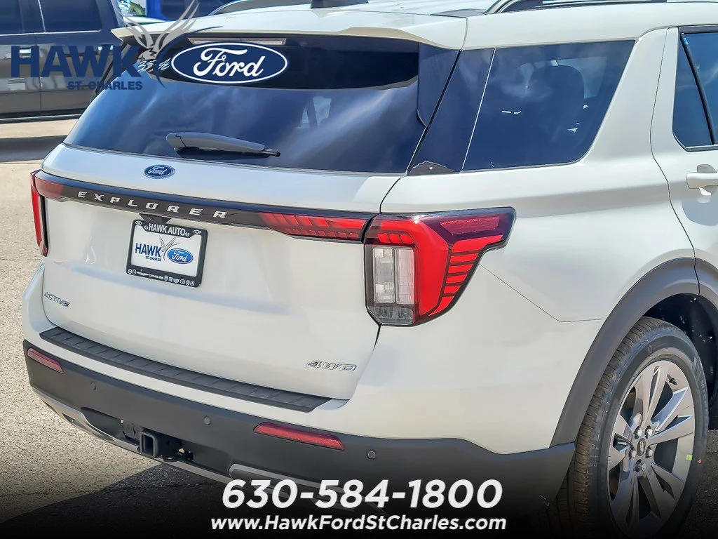 New 2026 Star White Metallic Tri-Coat Ford Active image 5