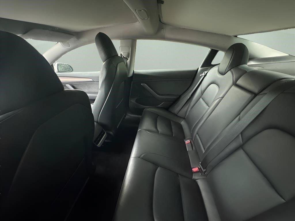 Used 2023  Tesla  image 13