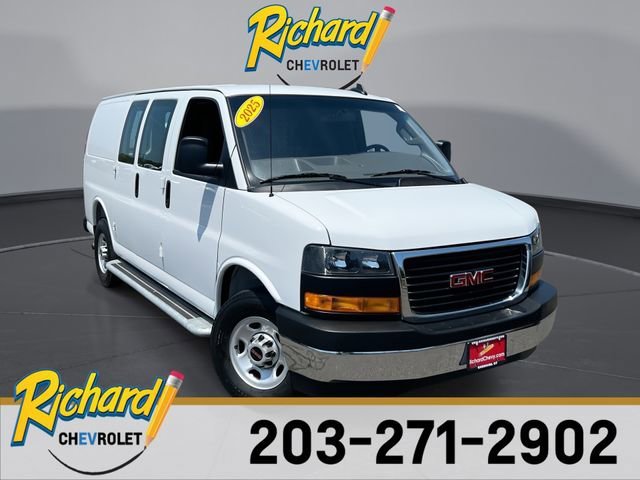 2025 GMC Savana 2500's photo