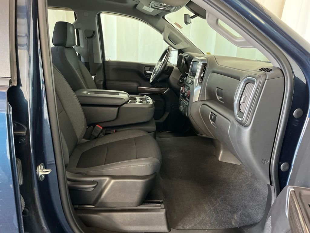Used 2020 Blue Chevrolet LT image 18