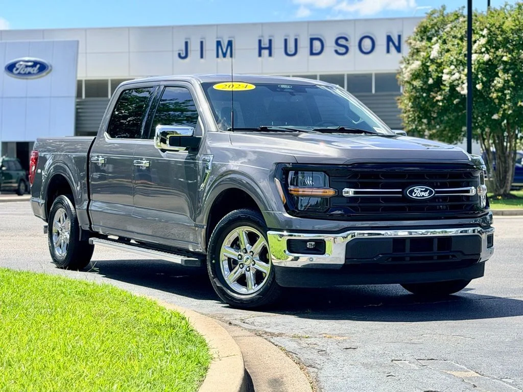 Used 2024 Gray Ford XLT image 2