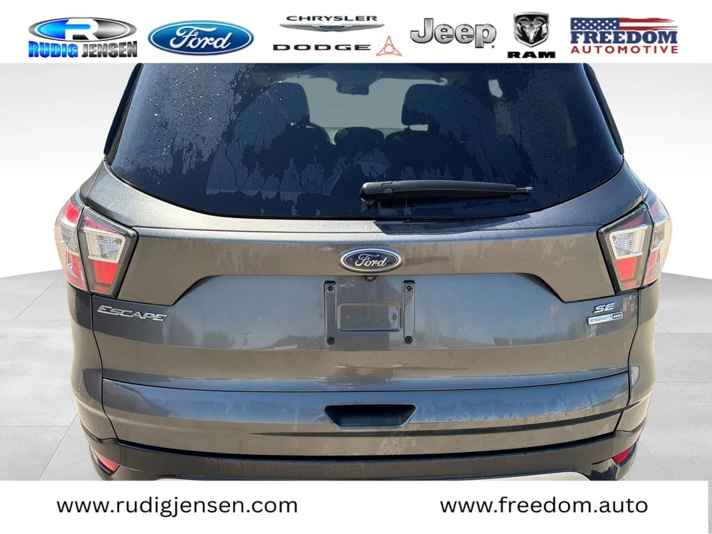 Used 2017 Gray Ford SE image 4