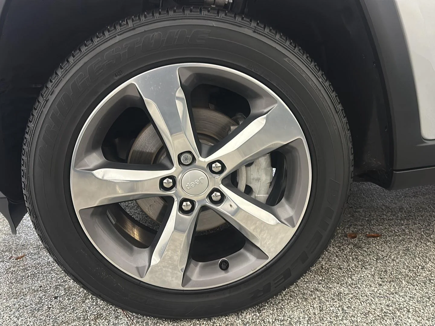 Used 2022 Silver Zynith Jeep Limited image 12