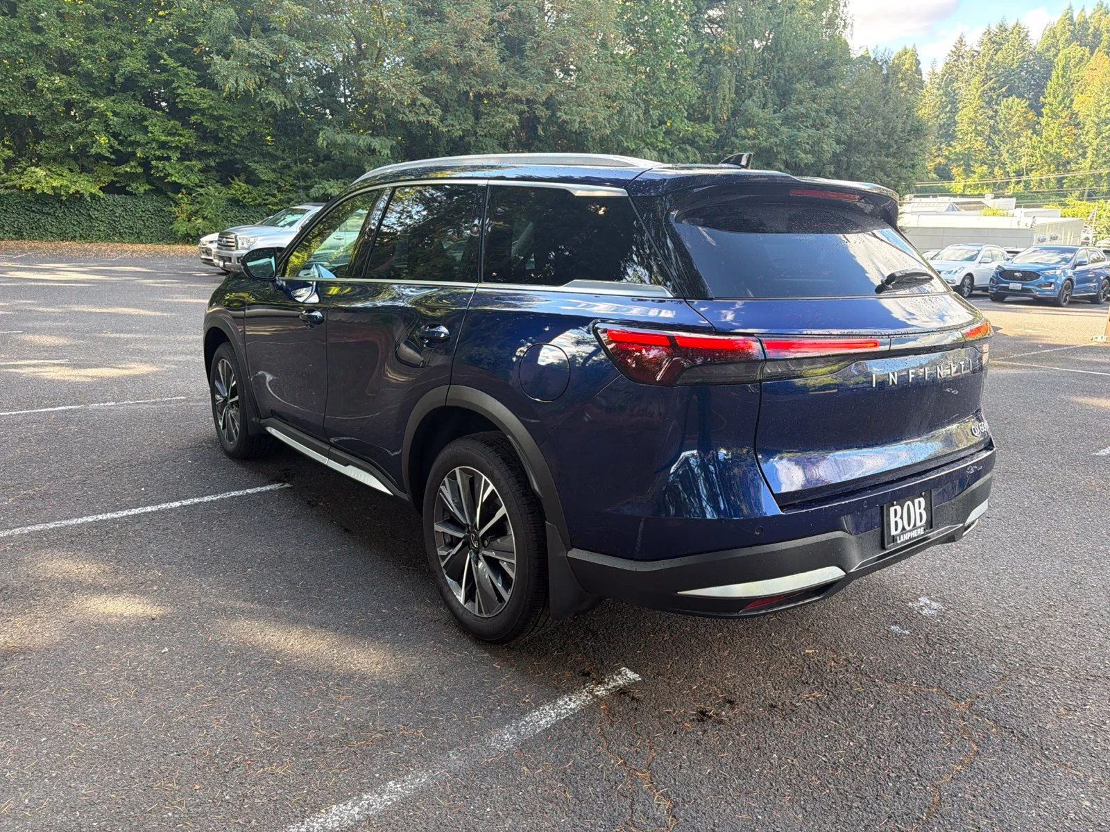 Used 2026 Blue INFINITI LUXE image 9